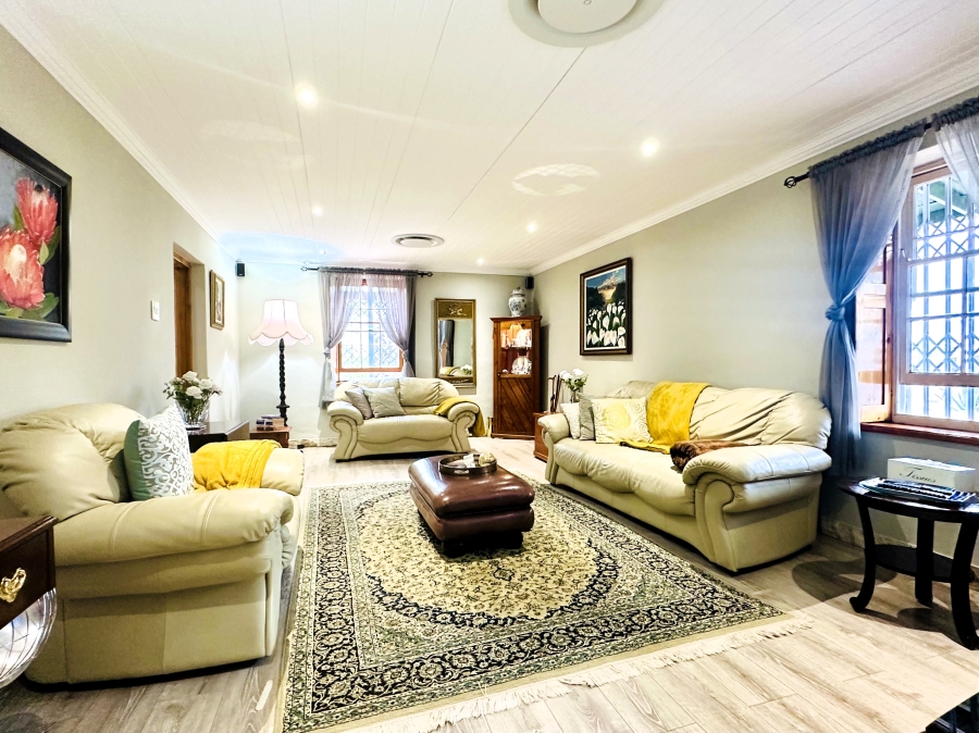 3 Bedroom Property for Sale in Porterville Western Cape